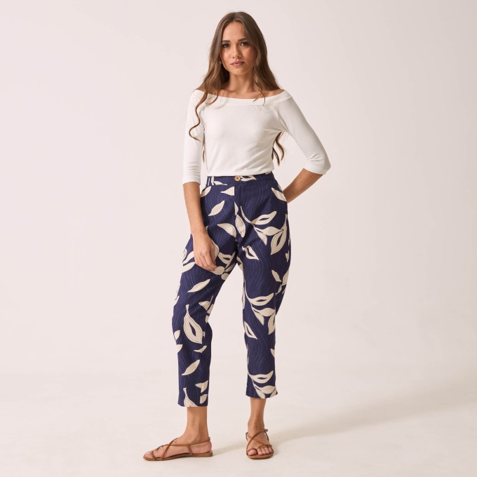 Calça Tecido Mariah Azul Marinho com Estampa Off