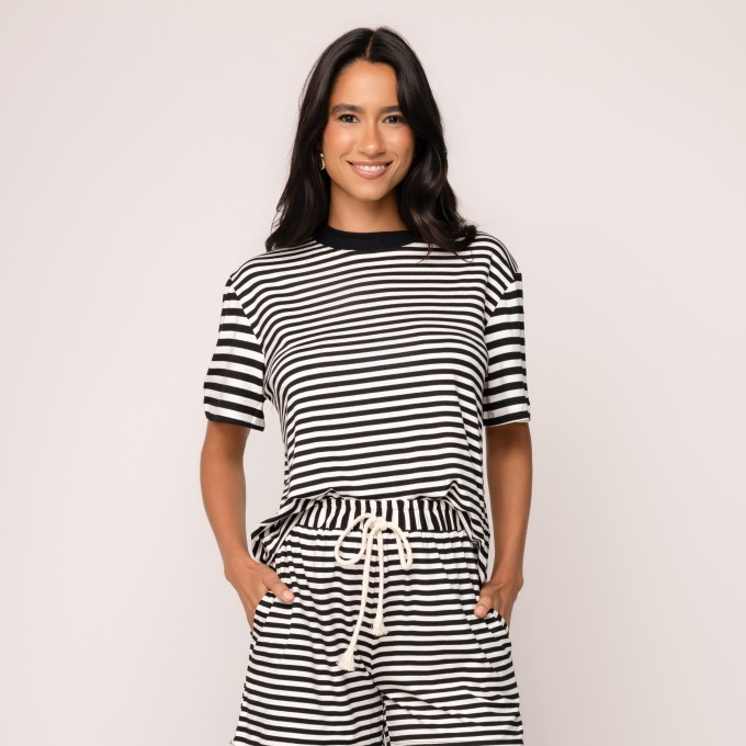 Blusa Malha Olívia Listrada Em Preto