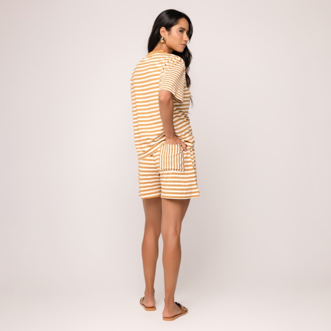 Blusa Malha Olívia Listrada Em Mostarda